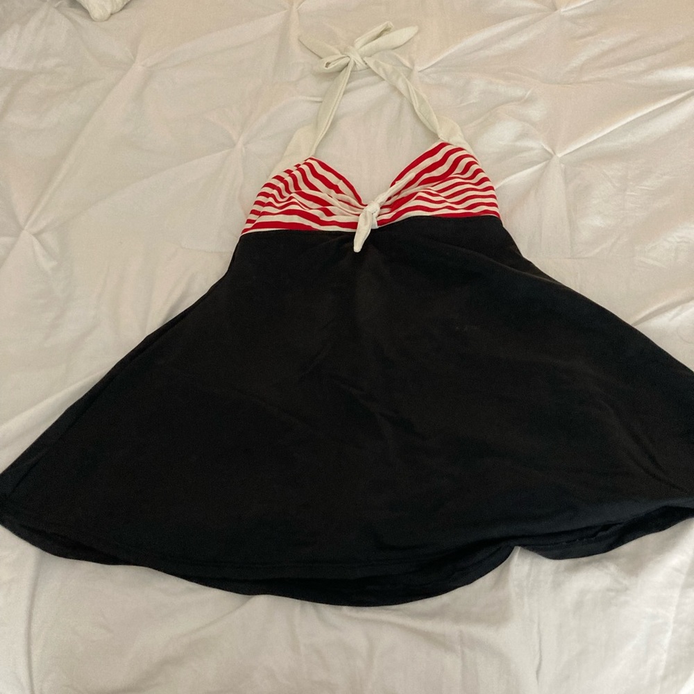 Black halter sweetheart stripped swim dress